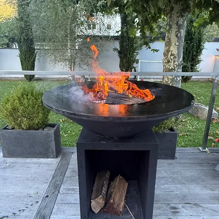 Private Access Waterfront Sauna & Jacuzzi 7 Bedrooms Sleeps 15 Villa Doussard